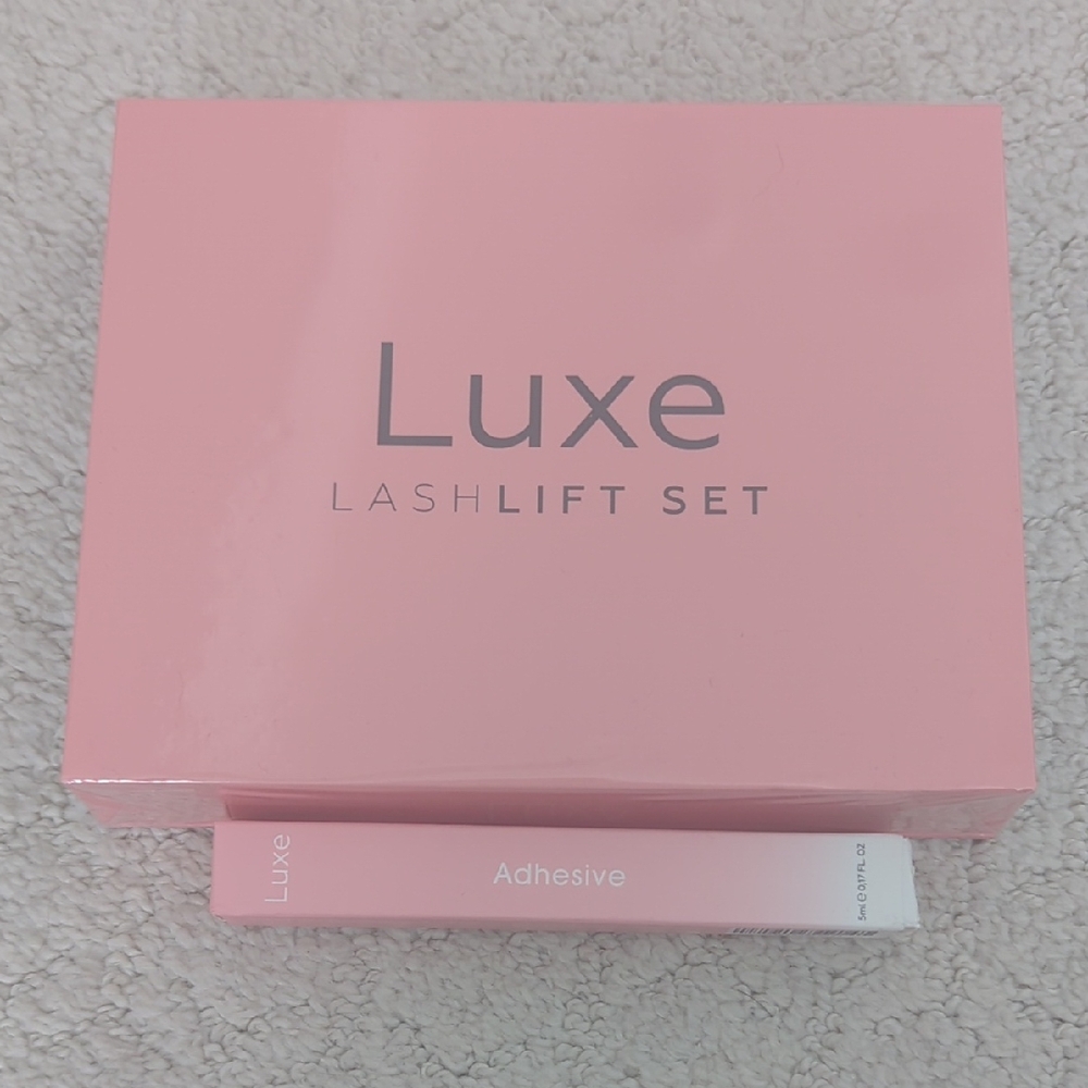 Luxe Pink Lash Lift Kit with Adhesive